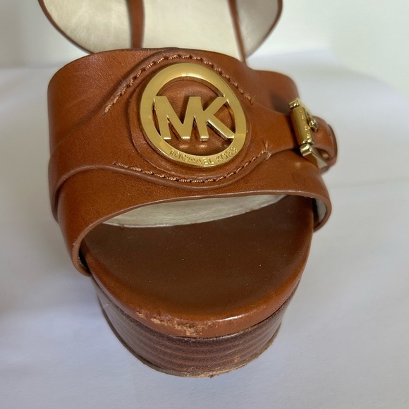 Michael Kors Candace Platform heels - Picture 5 of 14